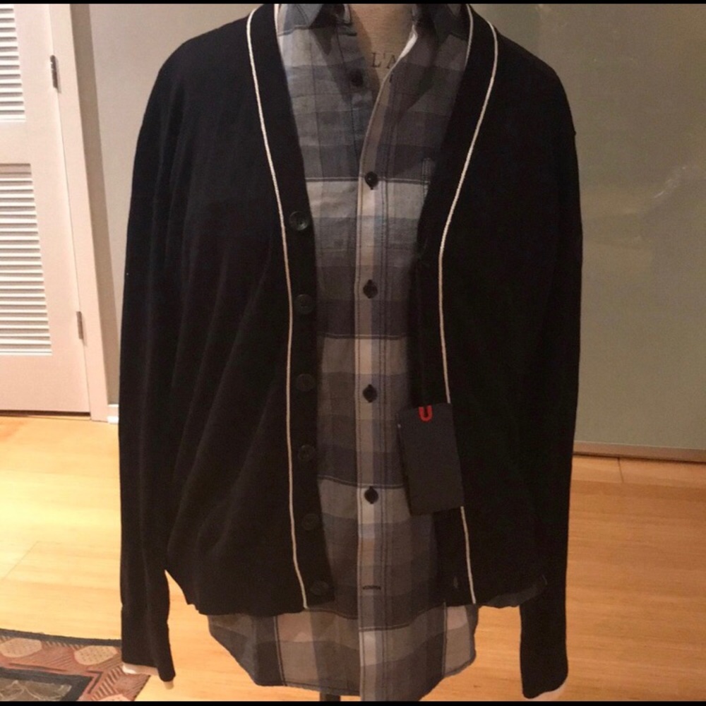 NWT Armani Jeans Cardigan 🤗
